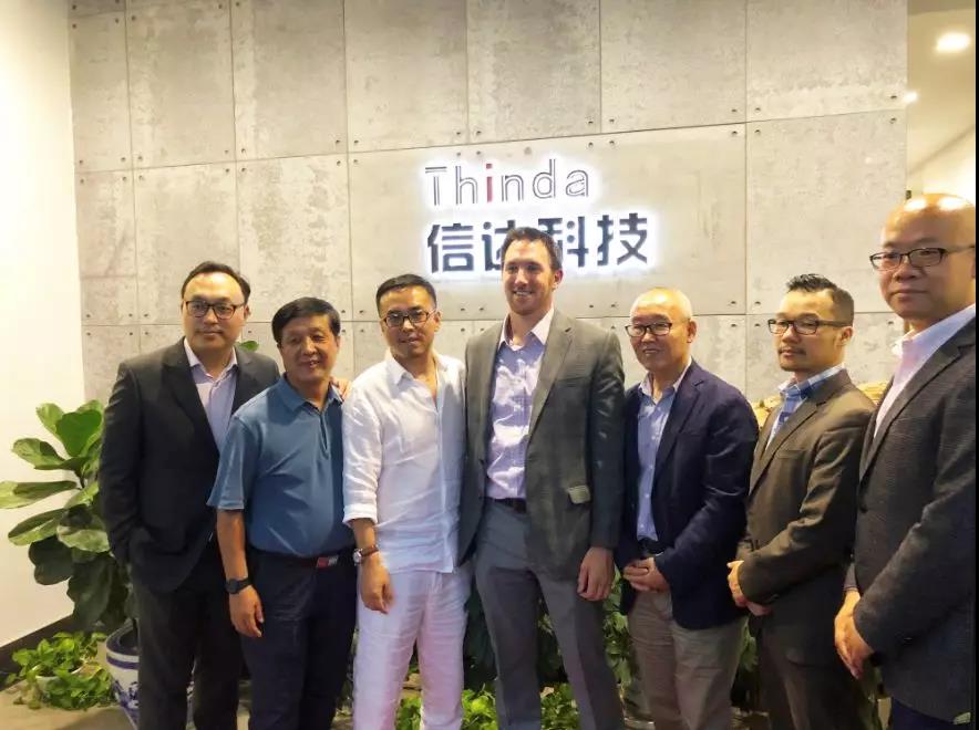 唐國(guó)慶老師攜美國(guó)路創(chuàng)電子公司中國(guó)區(qū)域代表到訪信達(dá)電通科技