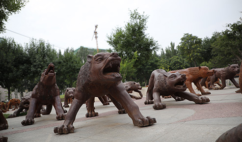 信達電通點亮劉若望系列雕塑作品