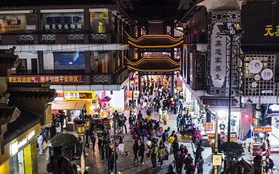 地攤經濟成風口，規范夜間照明或成為必要事宜