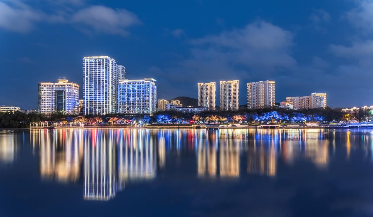 亮化工程的預算應該包含幾部分？